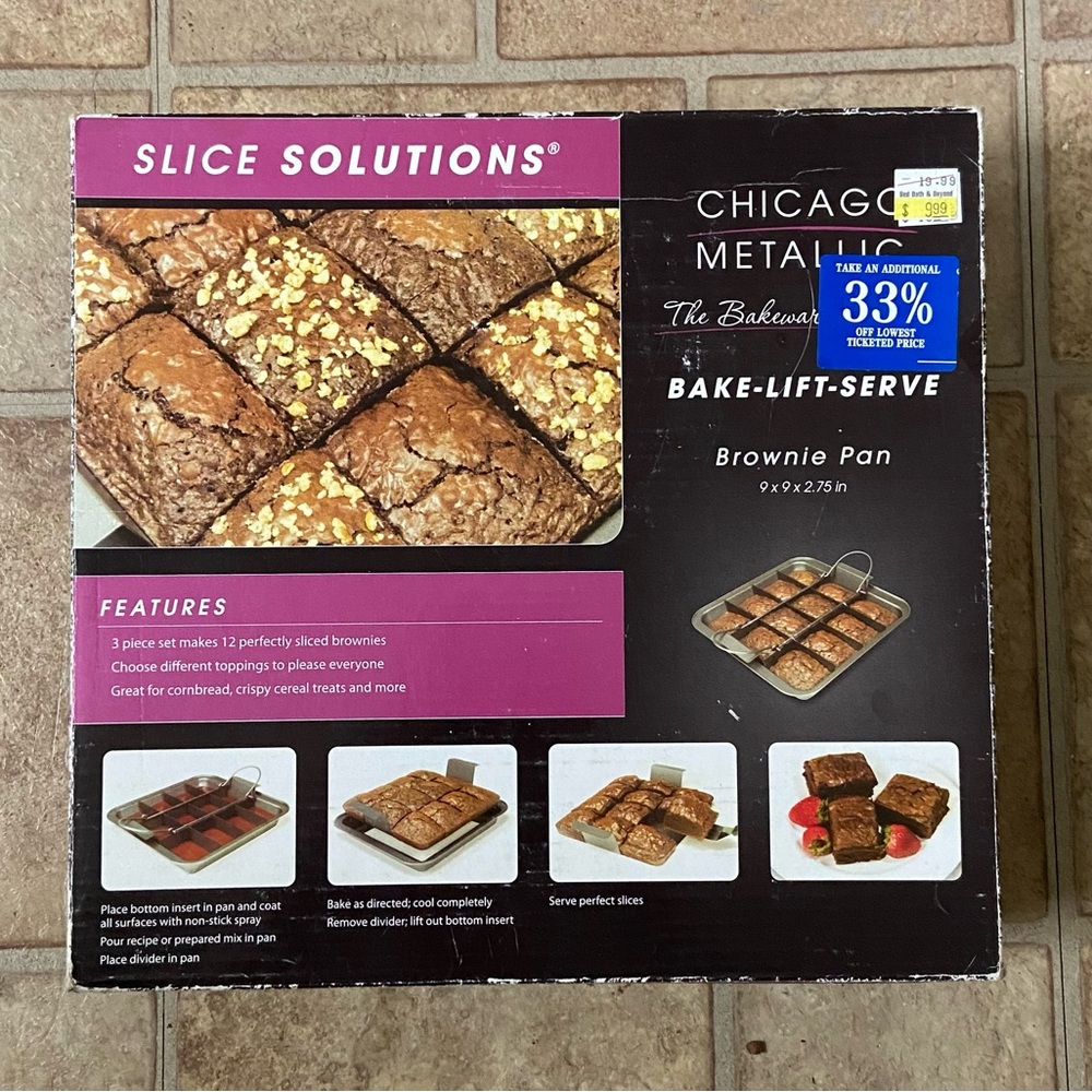 EUC - Brownie Pan with dividing grid